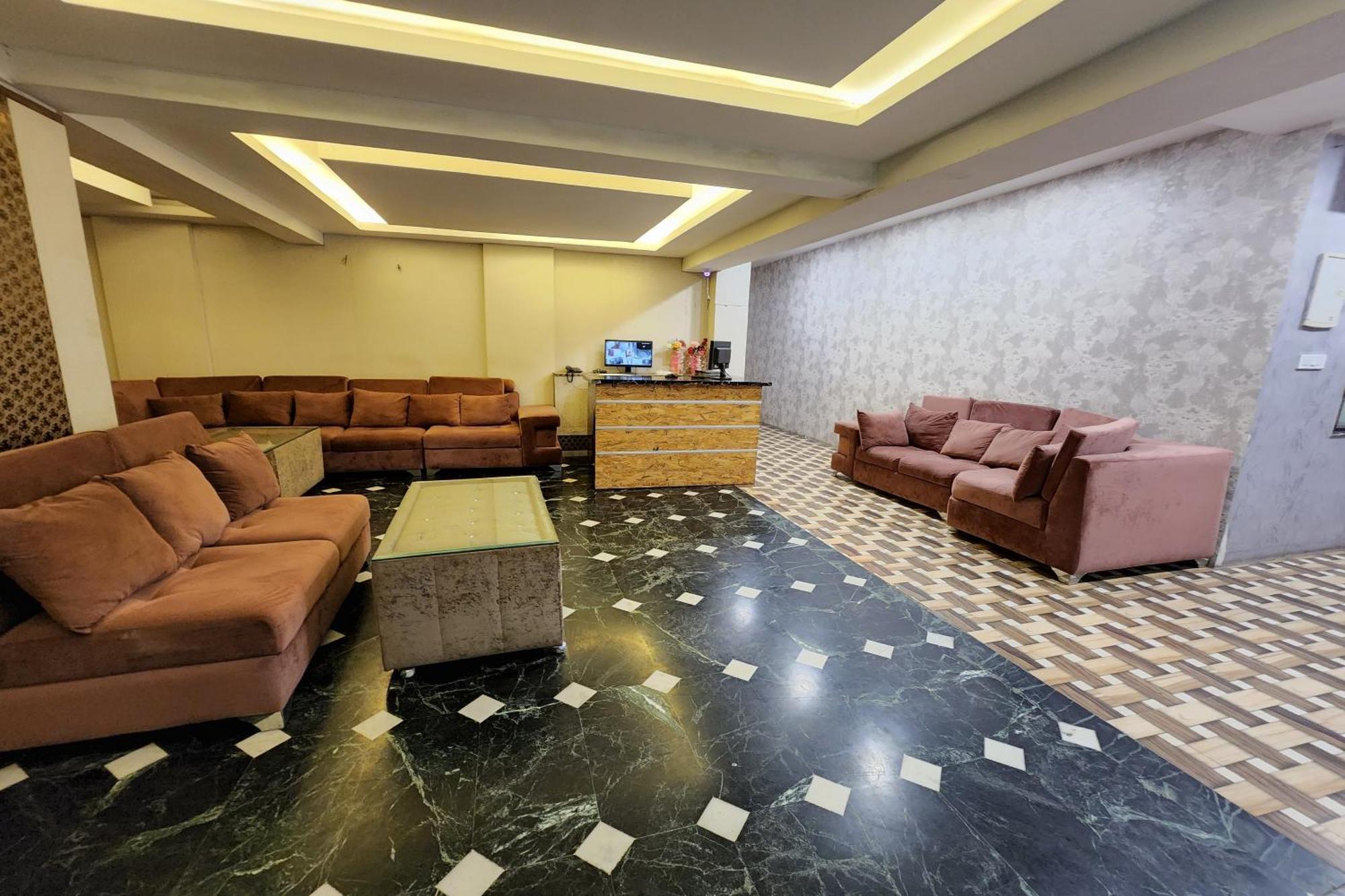 Hotel Mandakini Royale Kanpur Exterior photo