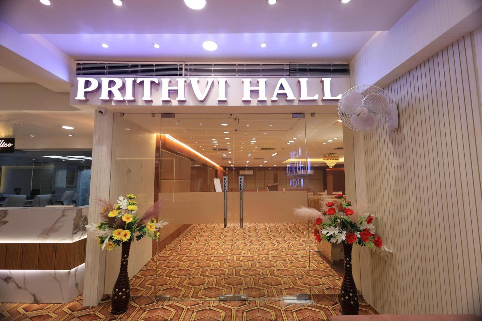Hotel Mandakini Royale Kanpur Exterior photo